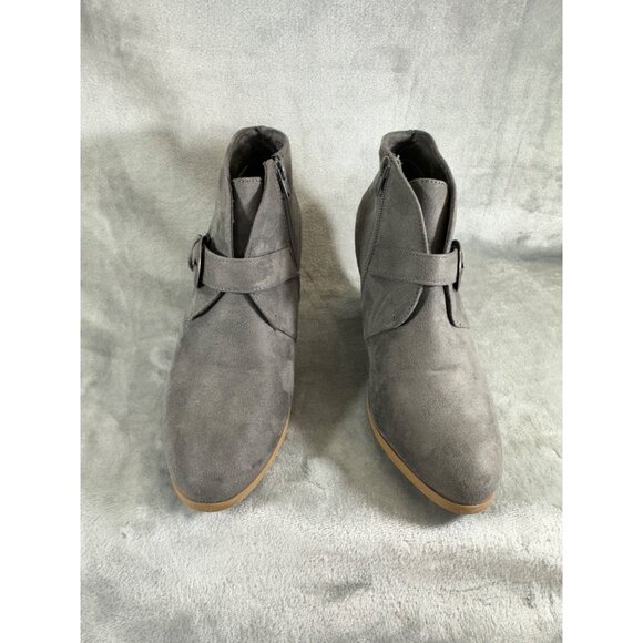 Maurices Boots Women's 7.5 Grey Trina 3" heels ankle booties w/ Buckle - Picture 15 of 16